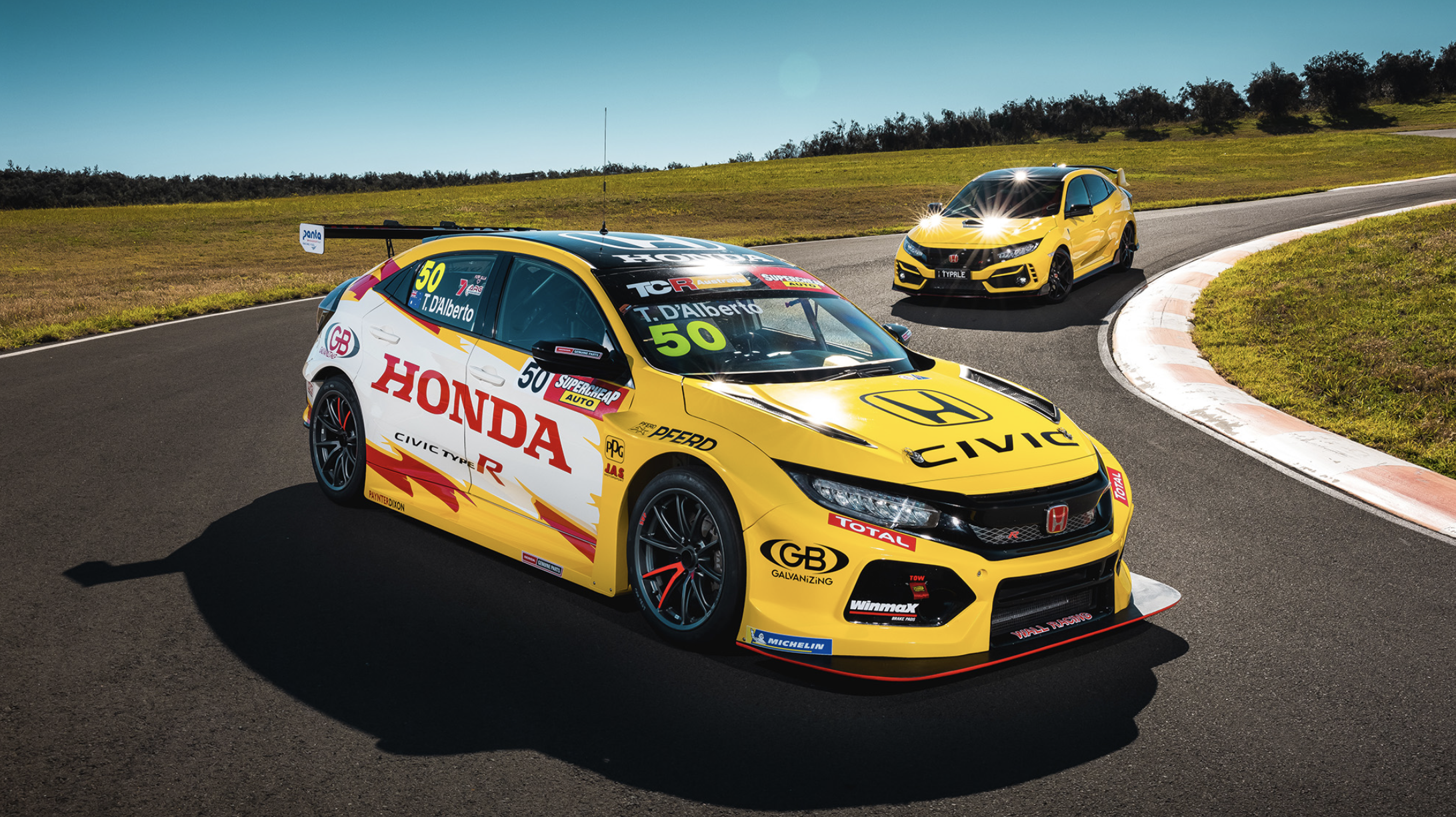 Honda Marks Arrival of Civic Type R Limited Edition with TCR Tribute